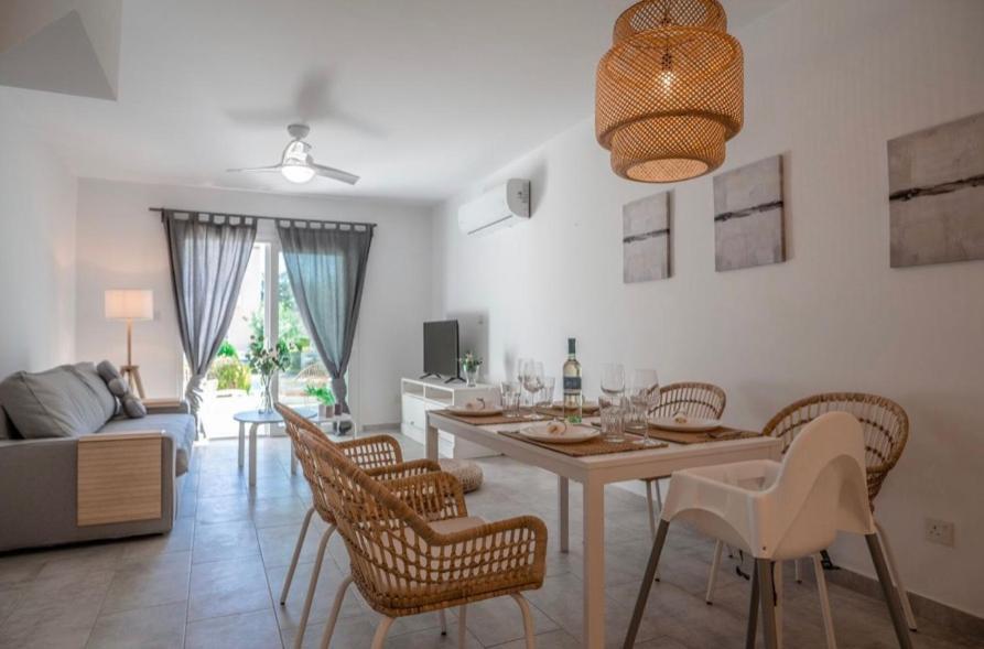 Holiday Cosy Home Πάφος Εξωτερικό φωτογραφία